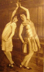 Tilly und Hedy im Interessanten Blatt 1927 (Foto: Max Fenichel)