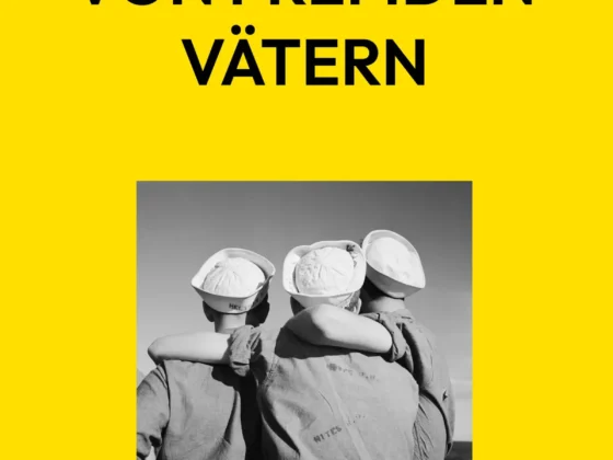 Buchcover von Hans Scheugl mit Titel "Von fremden Vätern" auf gelbem Hintergrund.